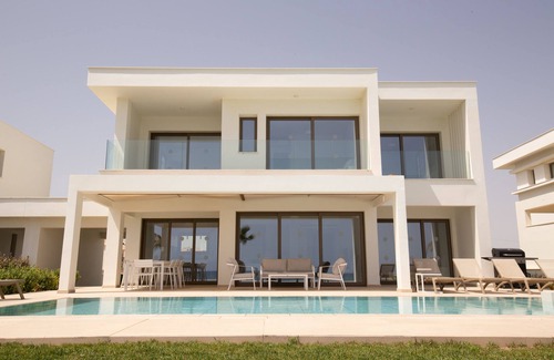 Softades Villa | Phaedrus Living: Serenity Waves Villas No.2