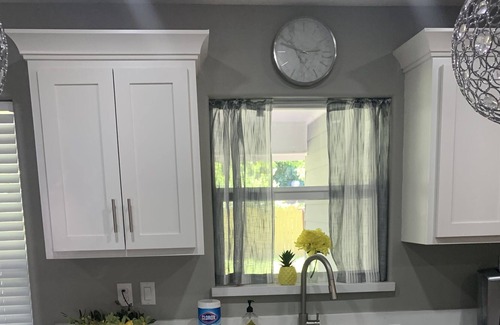 Pharr House | PHARR from Average Home- Downtown Pharr 3 Bed 2 1/2 Bath- Great for Cookouts!
