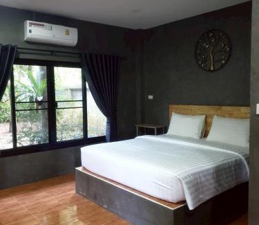 Uthai Thani House | Phawaeng Resort พะแวงรีสอร์ท