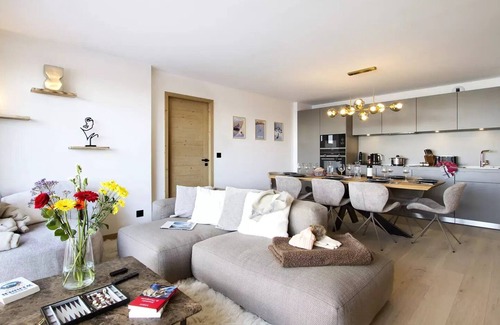 Bergers Apartment | PHOB02 Beautiful, bright 80 m2 apartment with mountain views