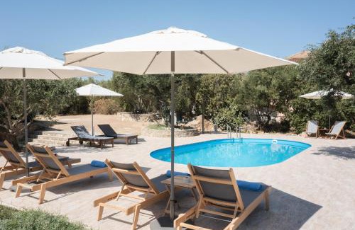 Akrotiri Apartment | Phoebe Summer House