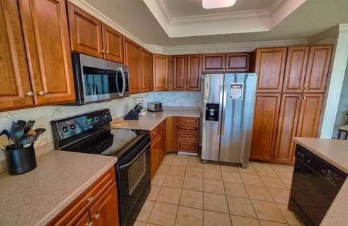 Orange Beach Apartment | Phoenix on the Bay Million Dollar W/Boat Slip Owner Managed