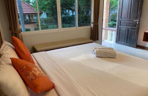 Sa Khu Hotel | Phuket Airport Villa