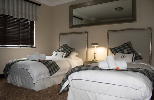 Nelson Mandela Bay House | Phumula Country Manor is a country style retreat with a colonial setting .