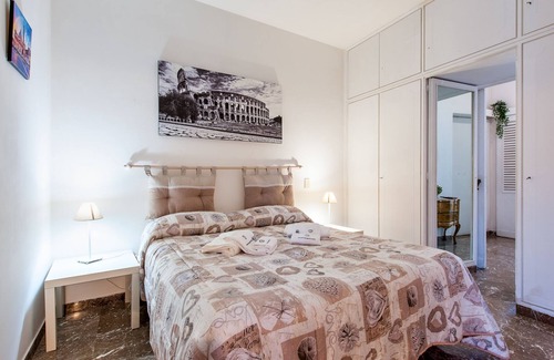 Rione II Trevi Apartment | Piazza di Spagna · Apartment near Spanish Steps and Trevi Fountain