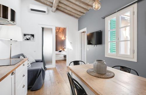 San Lorenzo Apartment | Piazza Indipendenza & Giardino della Fortezza Apt