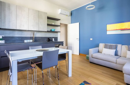 Porta Romana Apartment | Piazzale Lodi - Two Bedroom Apartment, Sleeps 5