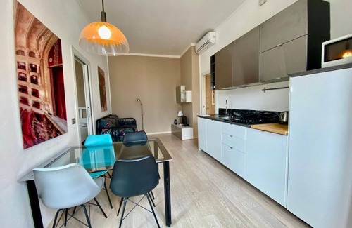 Acquabella Apartment | Piazzale Susa Bright Flat with Veranda