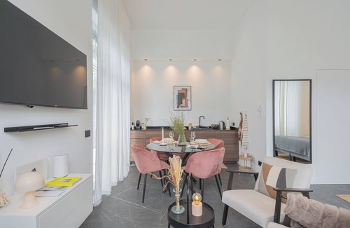 Carate Urio Apartment | Piccola Como Lotus - Studio Apartment, Sleeps 2
