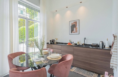 Carate Urio Apartment | Piccola Como Lotus - Studio Apartment, Sleeps 2