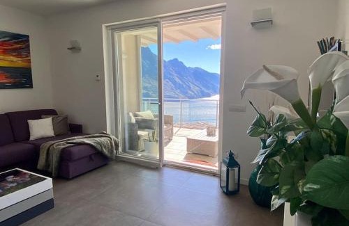Zorzino Apartment | Piccolo paradiso vista lago con piscina privata