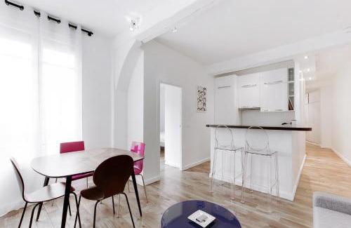 Saint-Germain-des-Pres Apartment | Pick A Flat's Apartment in Saint Germain - Rue de Buci