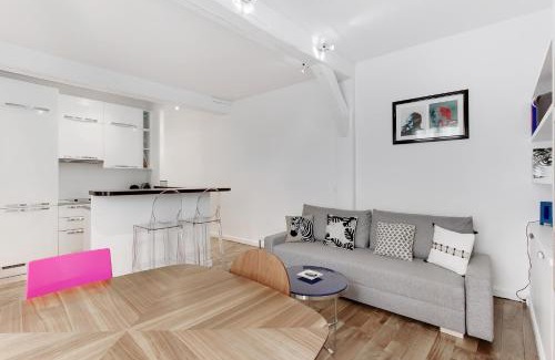 Saint-Germain-des-Pres Apartment | Pick A Flat's Apartment in Saint Germain - Rue de Buci
