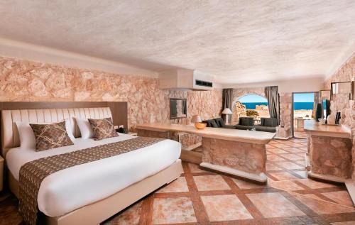 Village Road Resort | Pickalbatros Citadel Resort Sahl Hasheesh