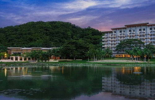 Nasugbu Apartment | Pico de Loro Beach and Country Club Mirb4113brAC