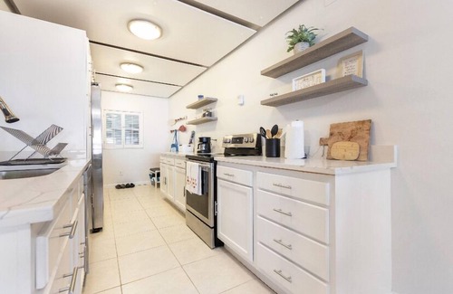 Indialantic By The Sea Condo | picture perfect beach front oasis. Great location for snowbirds!