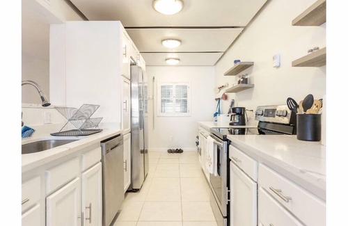 Indialantic By The Sea Condo | picture perfect beach front oasis. Great location for snowbirds!