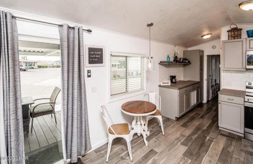 Lake Havasu City House | Picture Perfect at Sam's Beachcomber on the Island