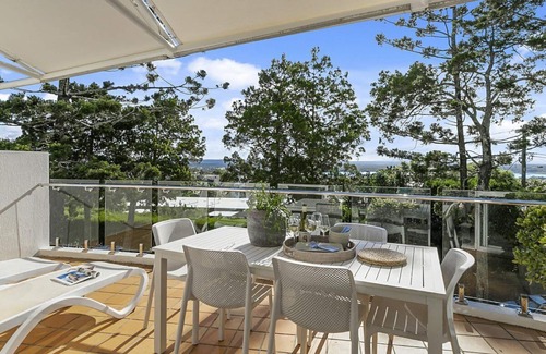Noosa Heads Apartment | Picture Point 11 Penthouse apartment with rooftop deck & spa and stunning Views