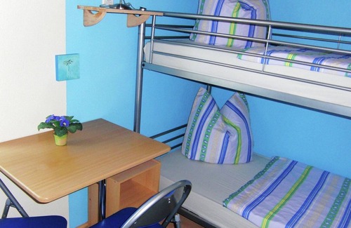 Lichtenhain Apartment | Picturesque Apartment in Lichtenhain with Pond