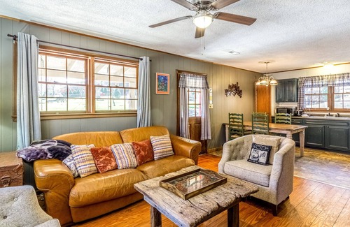 Maggie Valley Cottage | Picturesque Cabin - Ponds, Fireplace, AC, WiFi - Snowbird, Biker & Pet-Friendly