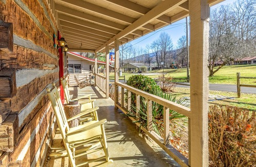 Maggie Valley Cottage | Picturesque Cabin - Ponds, Fireplace, AC, WiFi - Snowbird, Biker & Pet-Friendly
