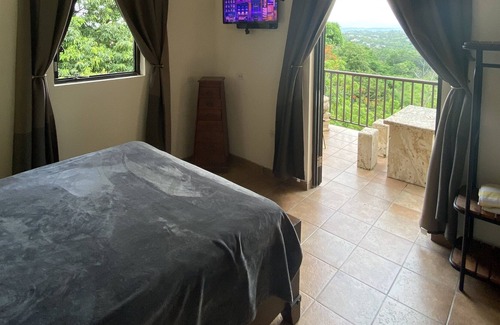 Barrero Apartment | Picturesque One Bedroom Mountain Hideaway