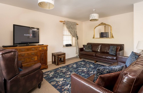 Norwich Cottage | Picturesque water front cottage in the heart of Norwich city centre