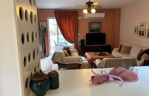 Kinosargous Apartment | Piece of Gold 7 minutes from Acropolis