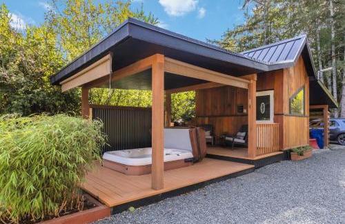 Otter Point House | Piece of Paradise