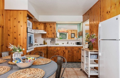 West Village Cabin | Piece of Paradise ~ Dream Deck + A/C