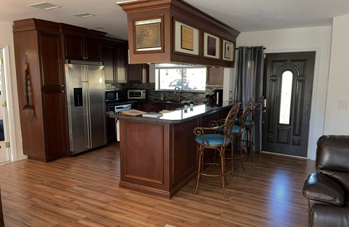 Port Saint Lucie House | Piece of Paradise 4 BR w/Gym, Jacuzzi, & Theater!