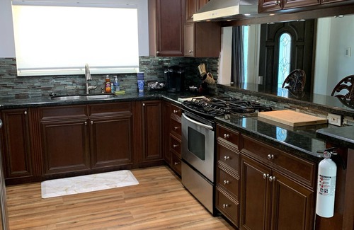 Port Saint Lucie House | Piece of Paradise 4 BR w/Gym, Jacuzzi, & Theater!