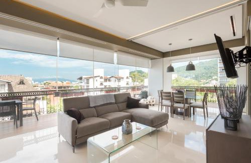 Romantic Zone Apartment | Pier 57-601 - Chic 1 bed 2 bath Best Ocean Views Zona Roman