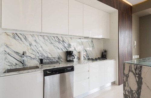 Romantic Zone Apartment | Pier 57-601 - Chic 1 bed 2 bath Best Ocean Views Zona Roman