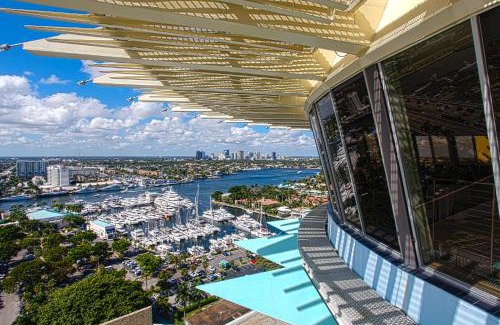 17th Street Causeway Hotel | Pier Sixty-Six