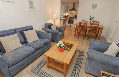 Yarmouth Cottage | PIERPONT D1, family friendly, with a garden in Yarmouth