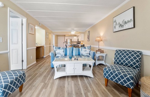 South Nags Head Condo | PierView 308: Oceanfront Condo with Community Pool