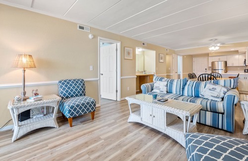 South Nags Head Condo | PierView 308: Oceanfront Condo with Community Pool