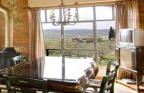Pieve a Presciano Villa | Pieve A Presciano Villa Sleeps 6 Pool WiFi