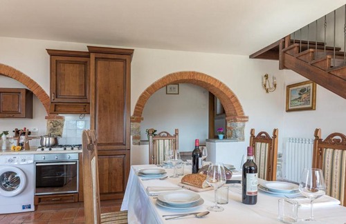 Pieve a Presciano Villa | Pieve A Presciano Villa Sleeps 6 Pool WiFi T711309