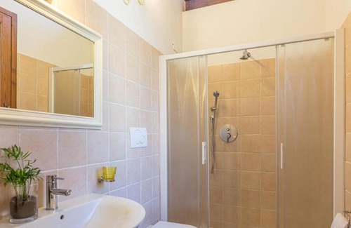 Pieve a Presciano Villa | Pieve A Presciano Villa Sleeps 6 Pool WiFi T711309