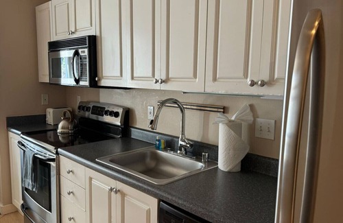 Belltown Apartment | Pike Place Open 1bd Free Parking,Waterfront,Pool!
