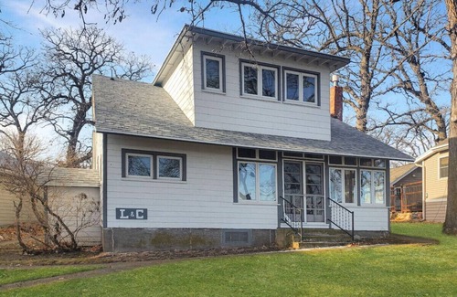 Arnolds Park House | Pillsbury Point Cottage on West Lake Okoboji