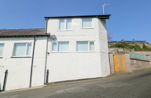 Menai Bridge House | Pilots Loft
