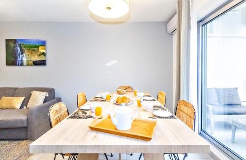 Grand Fond Apartment | Pinacle - beau duplex refait à neuf proche plage