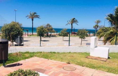 Chiclana de la Frontera Apartment | pinar de don jesus primera linea de playa