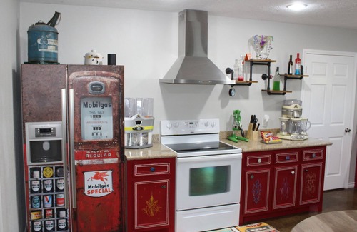 Bryan House | Pinball, pool table, slot machine, shuffleboard, adult drink machines, 65" TV