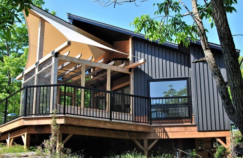 Tay Valley Cabin | Pine Brae Eco-Resort: Off-grid cabin with lake access & private hiking trails