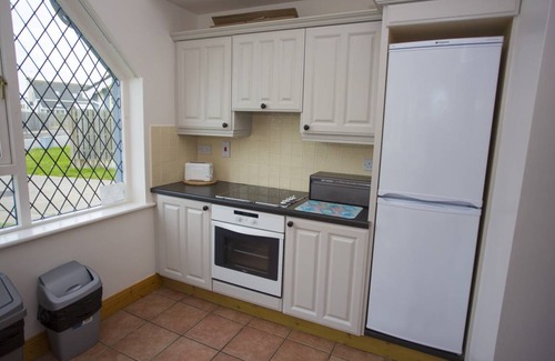 Rosslare House | Pine Grove Holiday Cottage No.5